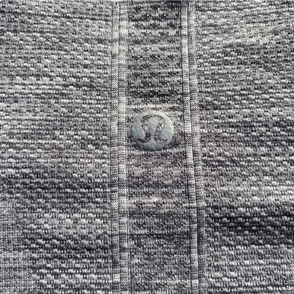 Lululemon Swiftly Tech Short Sleeve Crew heathered grey lacrosse 2 - Picture 5 of 5